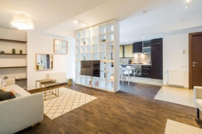 Luxury-Central Apartment-Victoriei Square-Subway